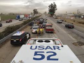 Կալիֆոռնիայում փոշու պատի պատճառով իրար են բախվել 17 ավտոմեքենա (լուսանկար, տեսանյութ)